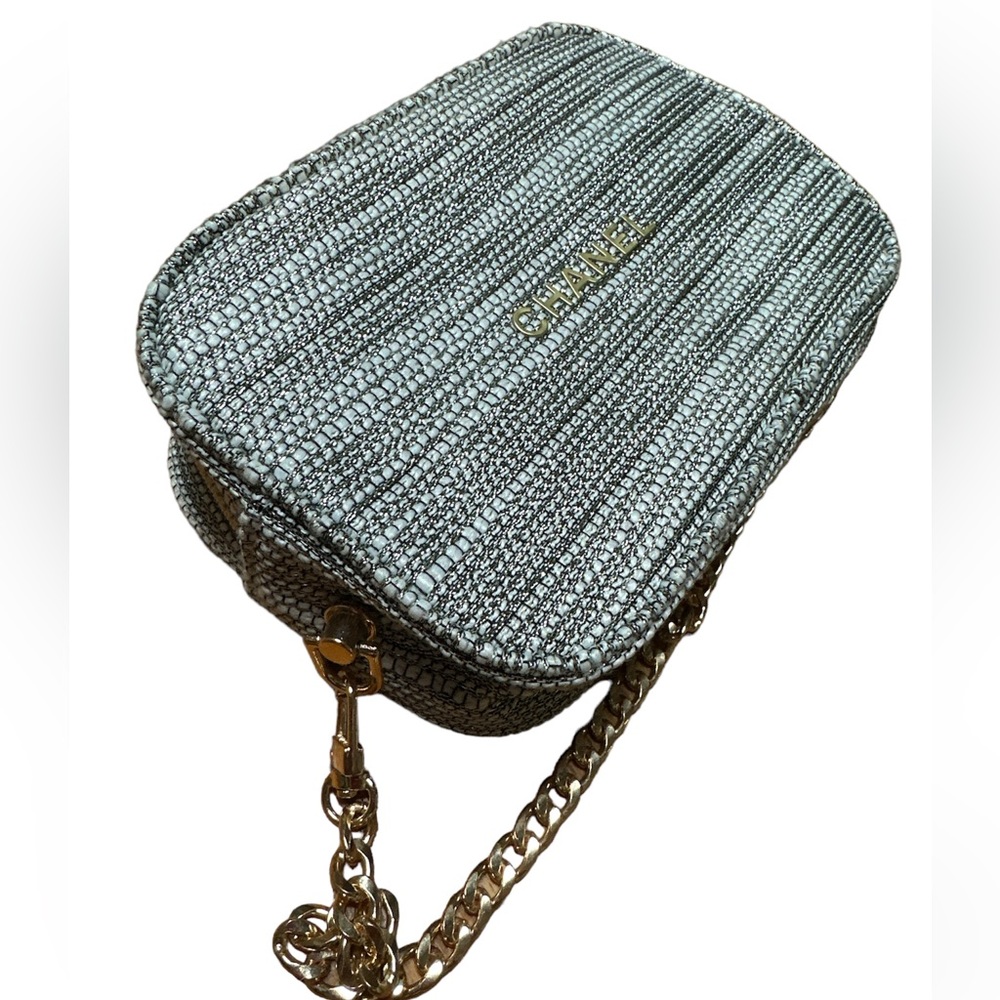 AUTHENTIC Chanel Tweed Beauty novelty bag (Grey Colored) - Picture 4 of 10